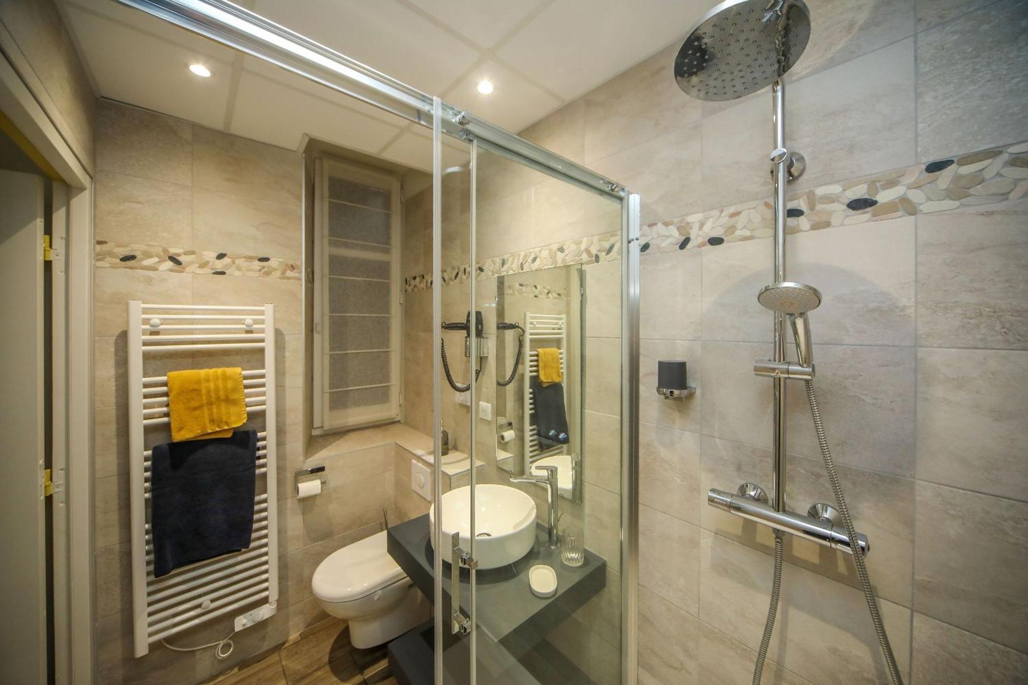 โฮเทล โอ ชิรูเลต์ Hotel บาญเญอ-เดอ-บีกอร์ ห้อง รูปภาพ